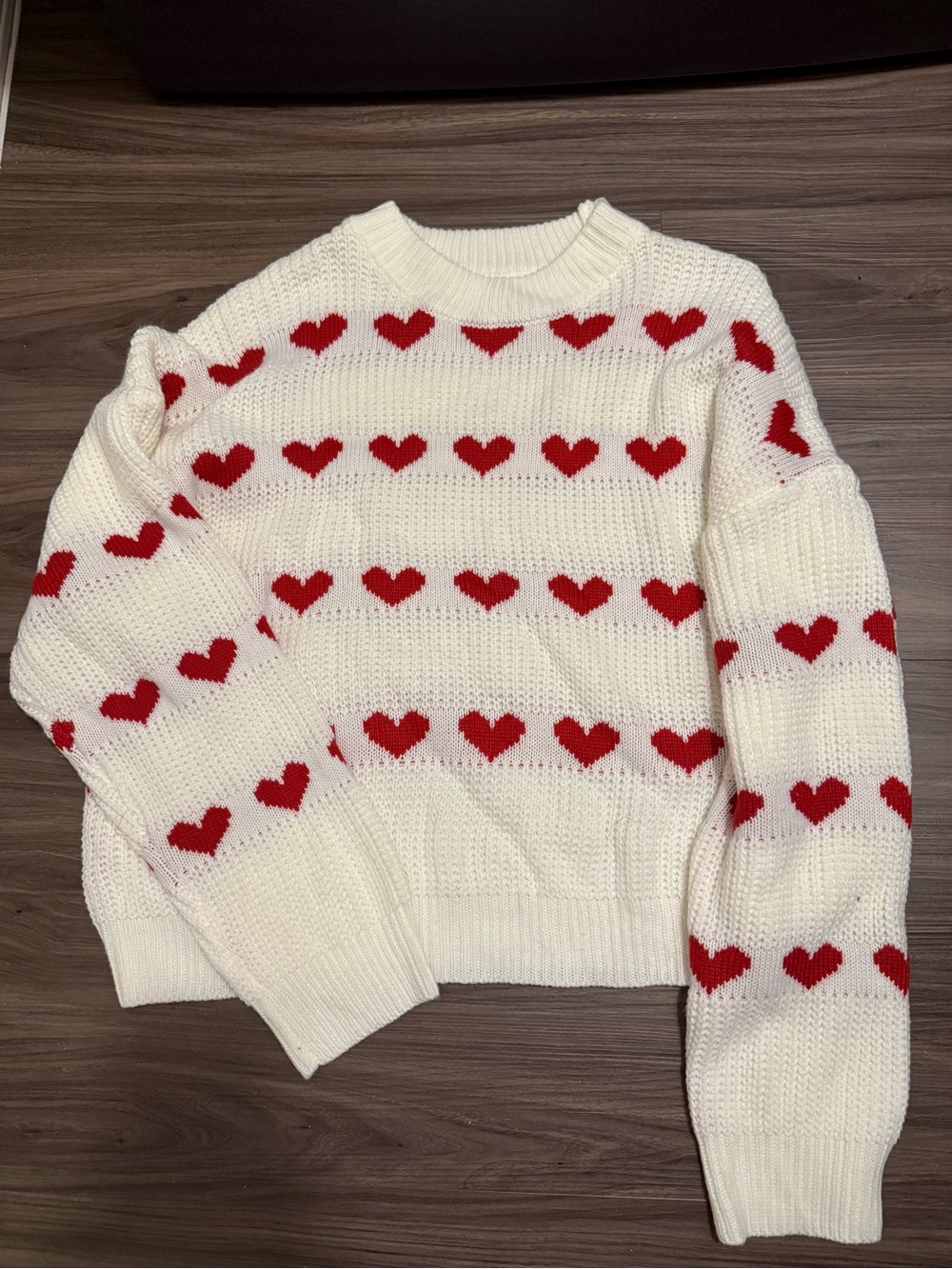 ROMWE White Chunky Knit Sweater with Red Heart Pattern size XL-NWT